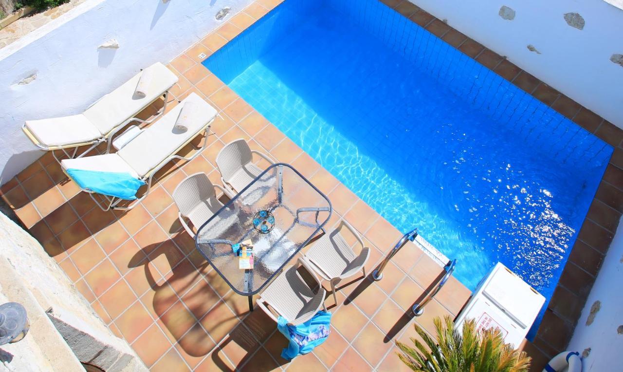Villa Radamanthis Sivas Екстер'єр фото