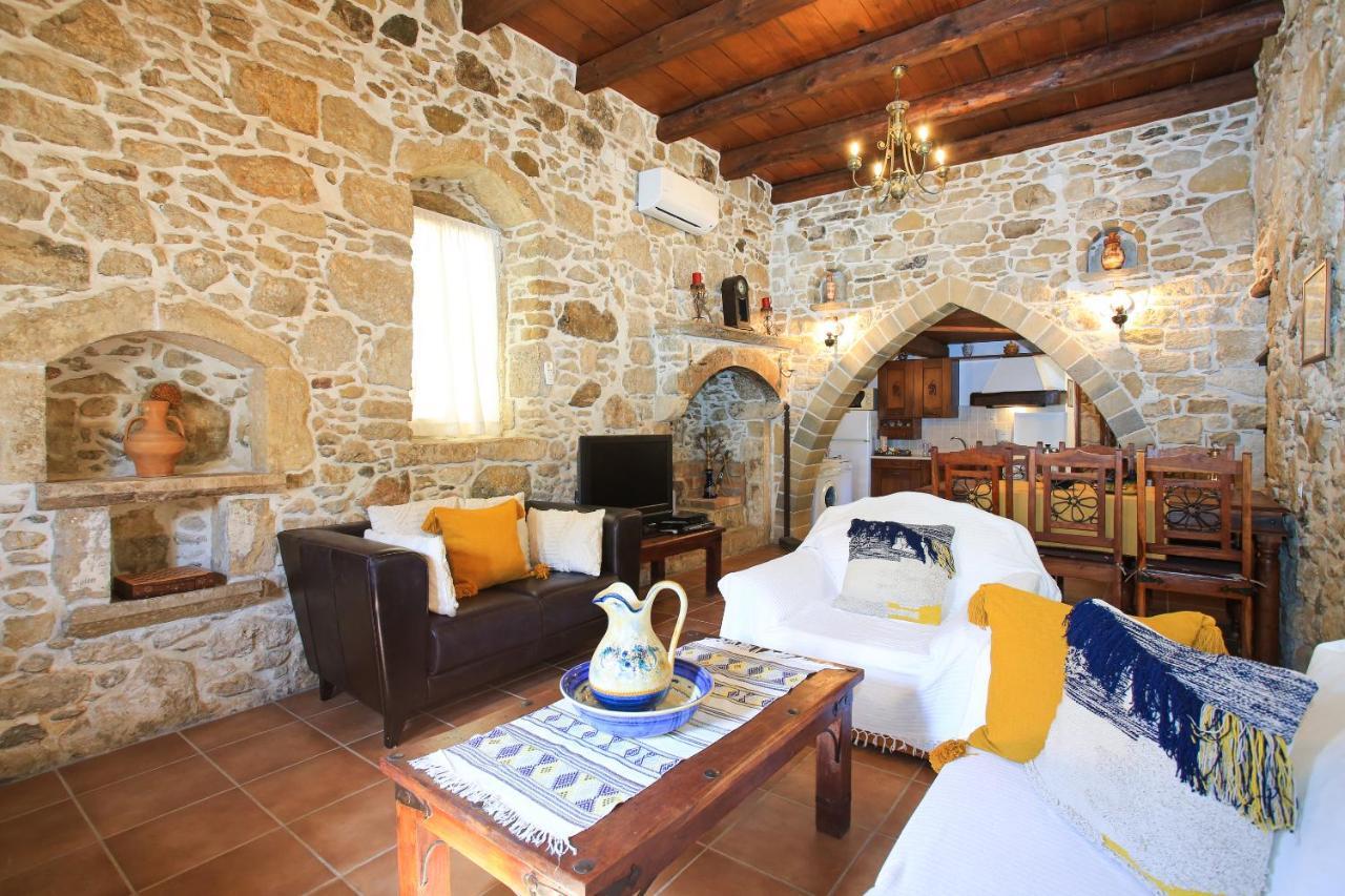 Villa Radamanthis Sivas Екстер'єр фото