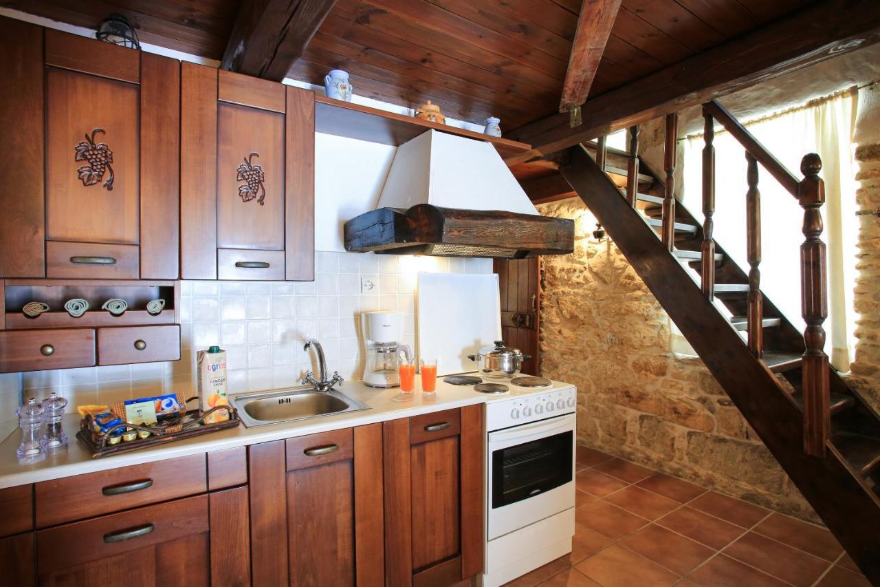 Villa Radamanthis Sivas Екстер'єр фото