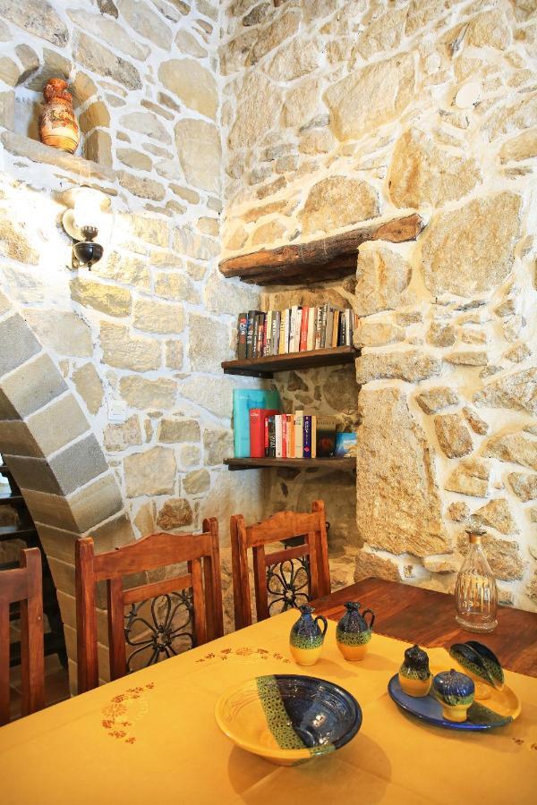 Villa Radamanthis Sivas Екстер'єр фото