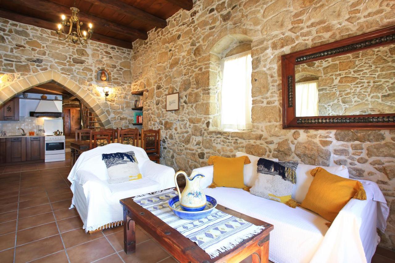 Villa Radamanthis Sivas Екстер'єр фото