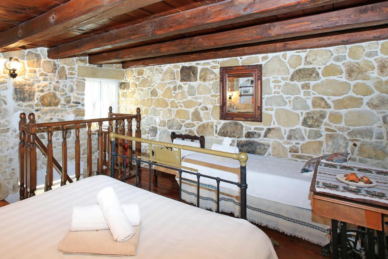 Villa Radamanthis Sivas Екстер'єр фото
